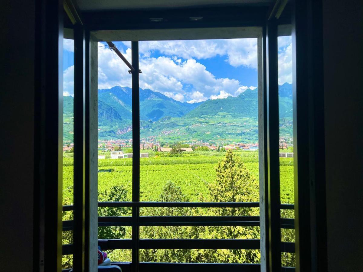 G-House Modernes Apartment Mit Tollem Ausblick Riva del Garda Exterior photo
